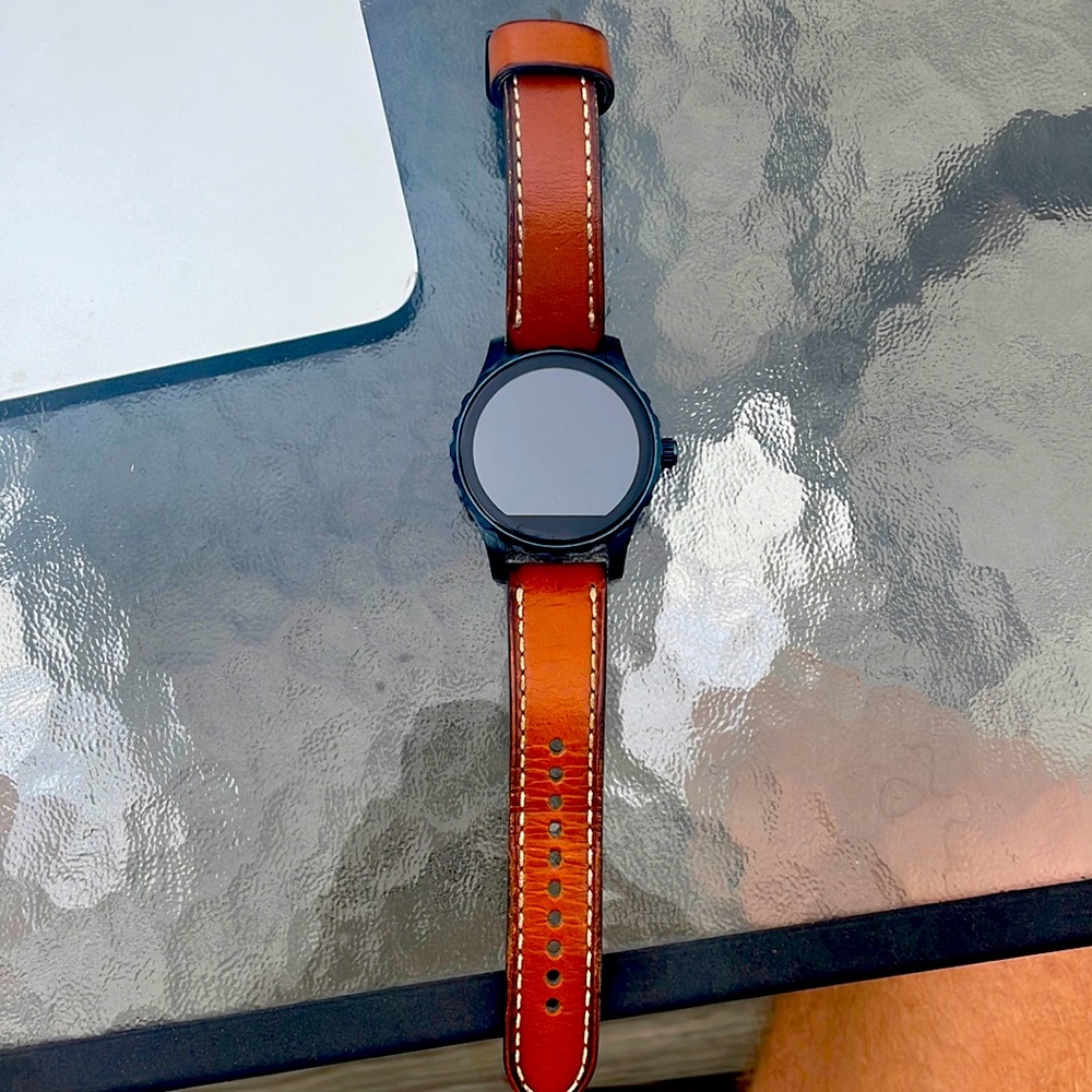 Fossil SmartWatch. Brown Leather Band
